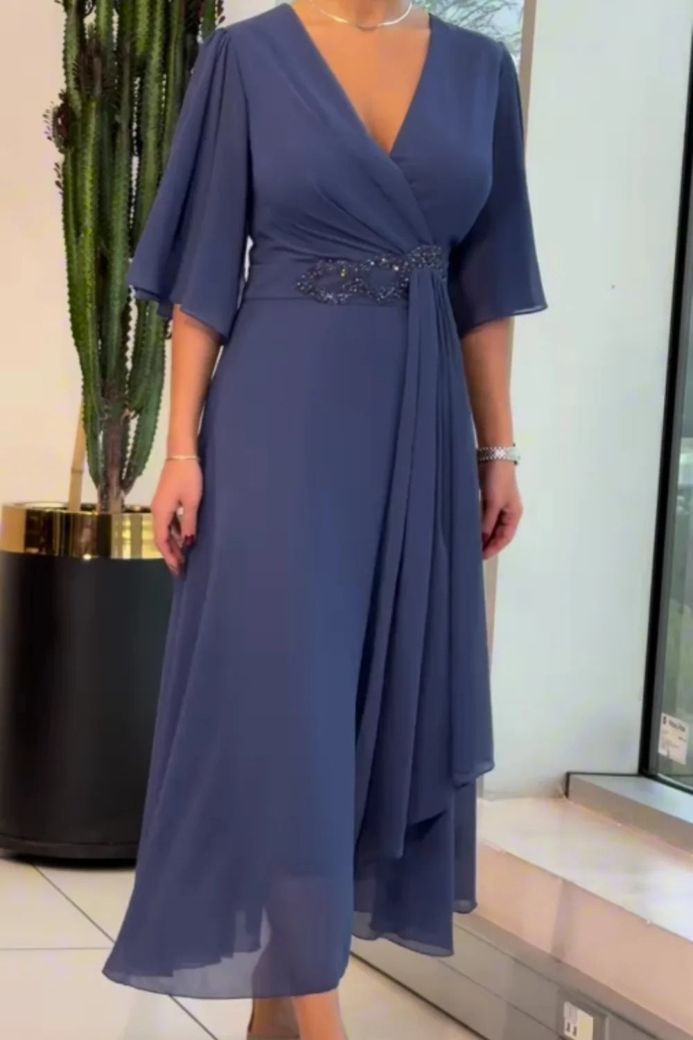 Women's Pleated Fashionable Solid Color Long Gentle Dress