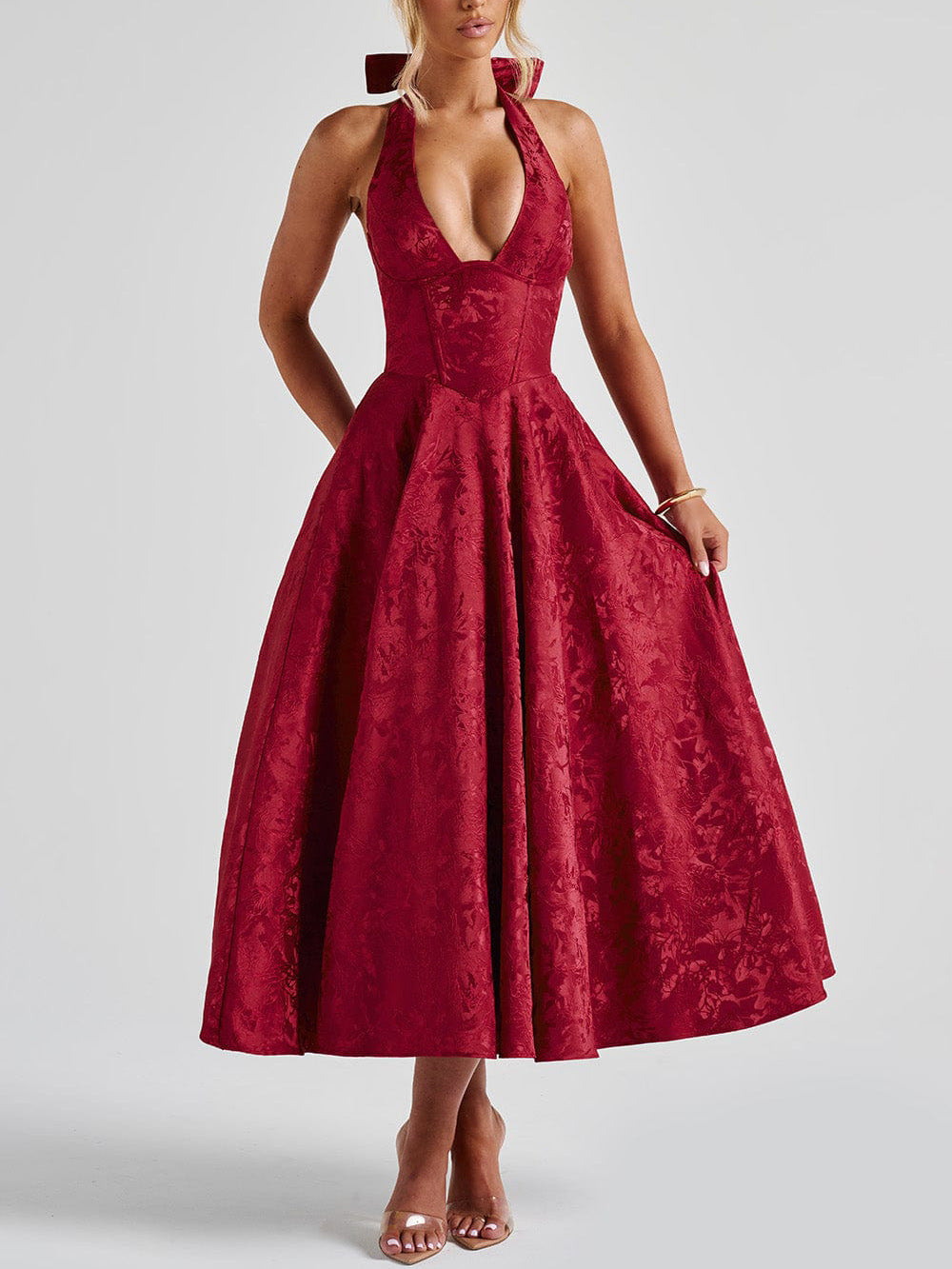 Senior Elegance Sleeveless Backless Waist Trimming Dress