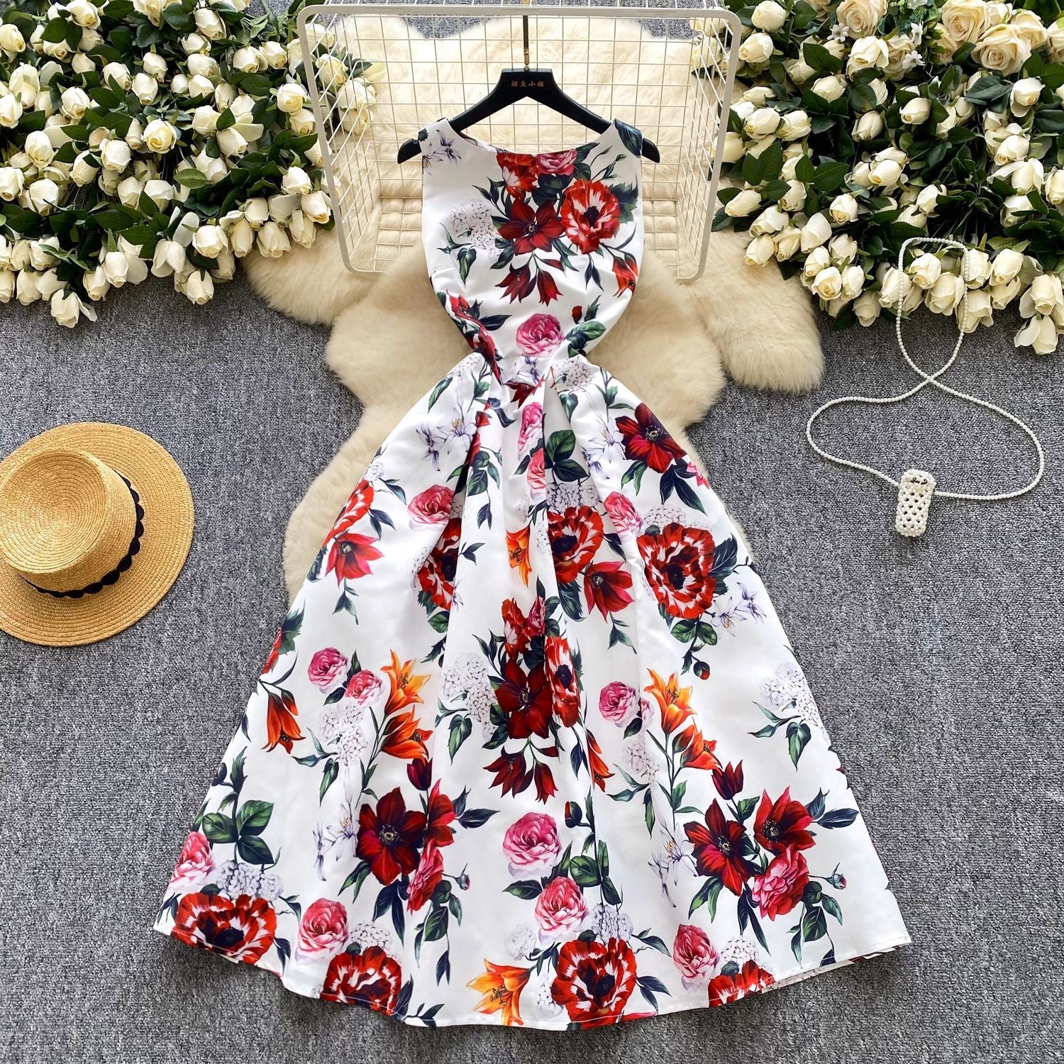 Women's Small Fashionable Retro Waist Slimming Sleeveless Fashion Printed Dress