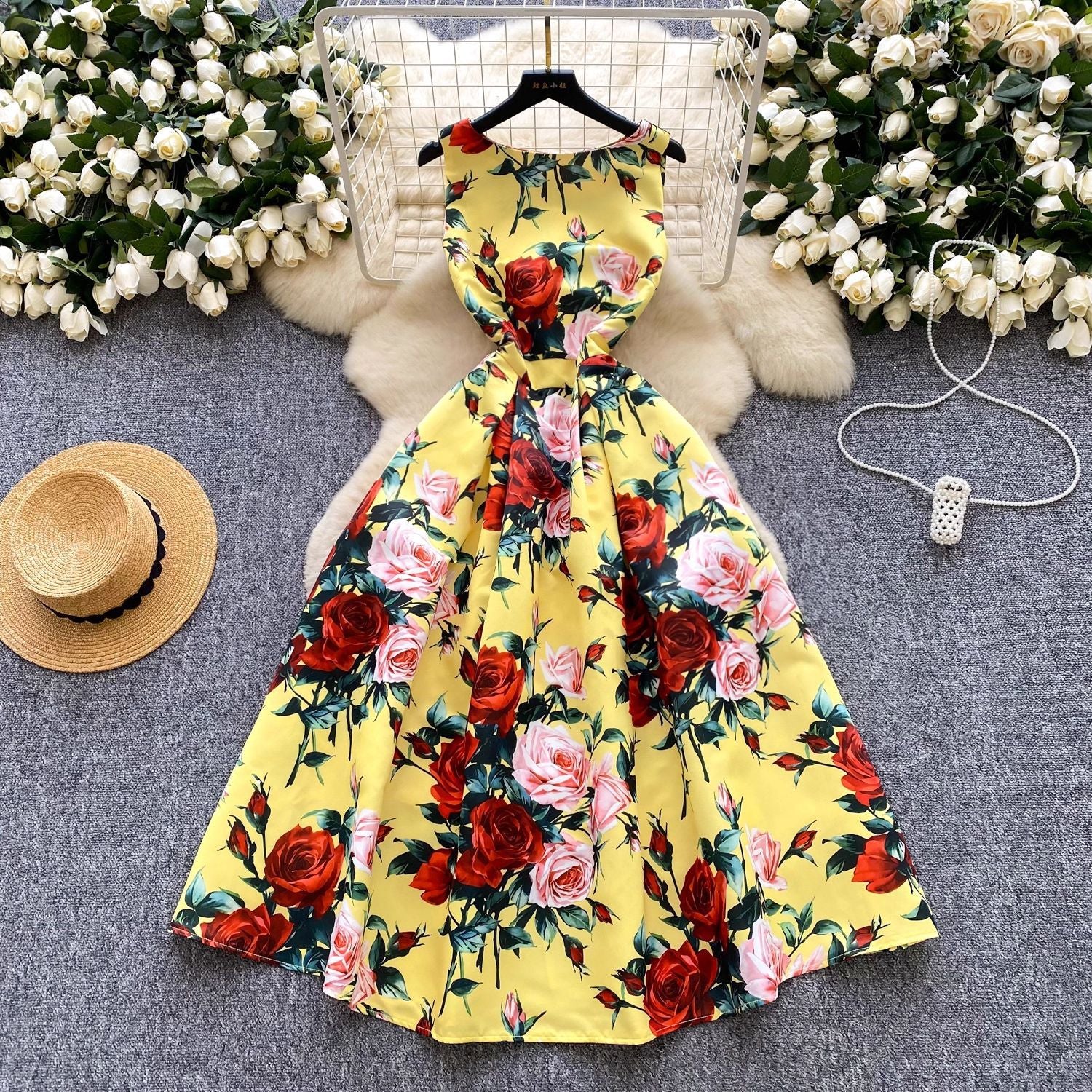 Women's Small Fashionable Retro Waist Slimming Sleeveless Fashion Printed Dress