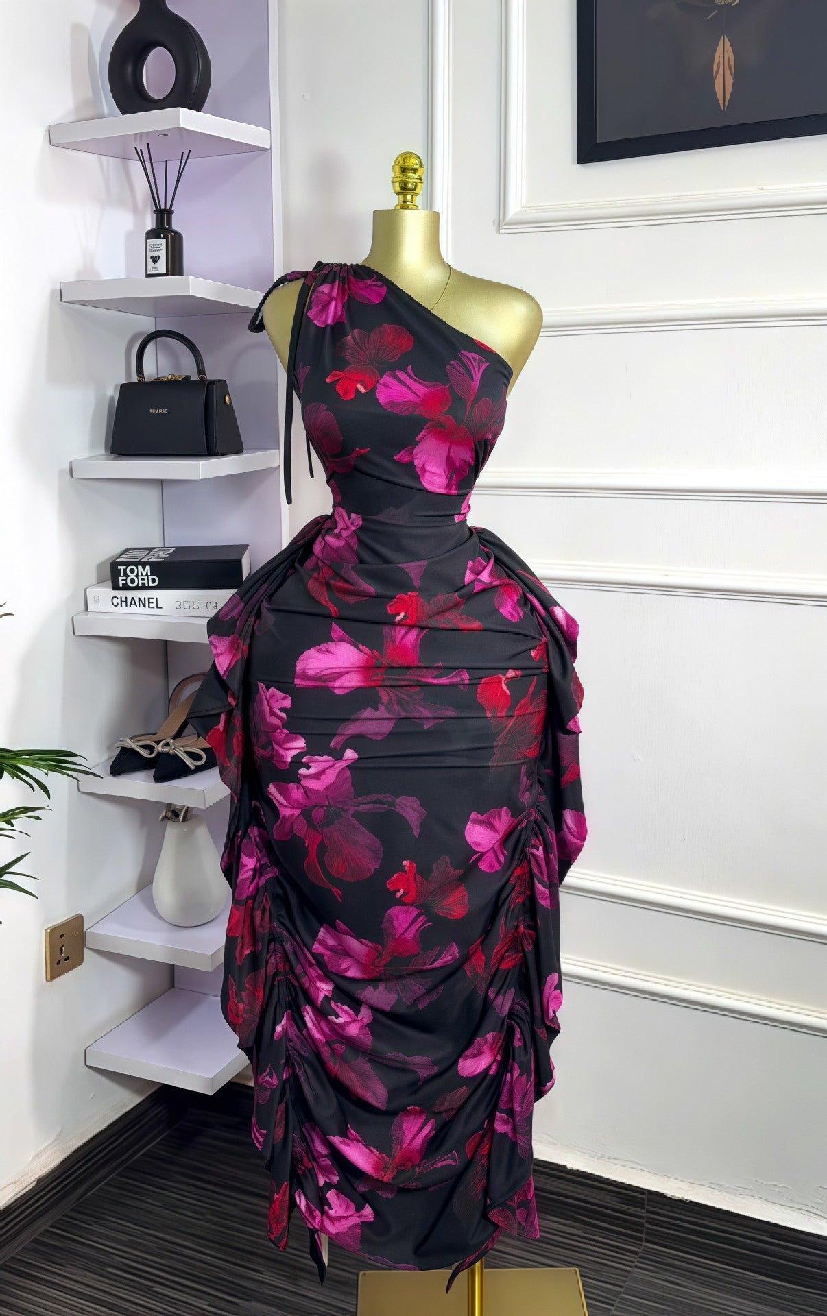 Women's Sleeveless Diagonal Collar Printed Tied Lotus Dress