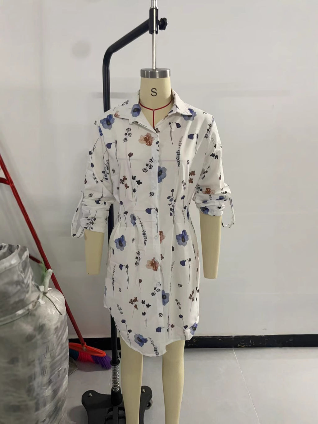 Slouchy Comfortable Women's Floral Pattern Long-sleeved Blouses