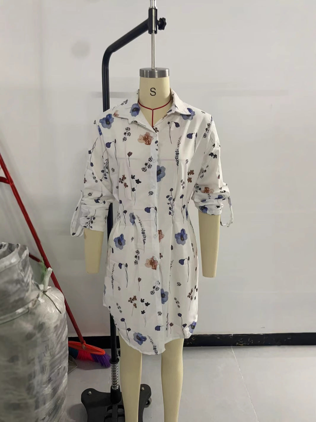 Slouchy Comfortable Women's Floral Pattern Long-sleeved Blouses