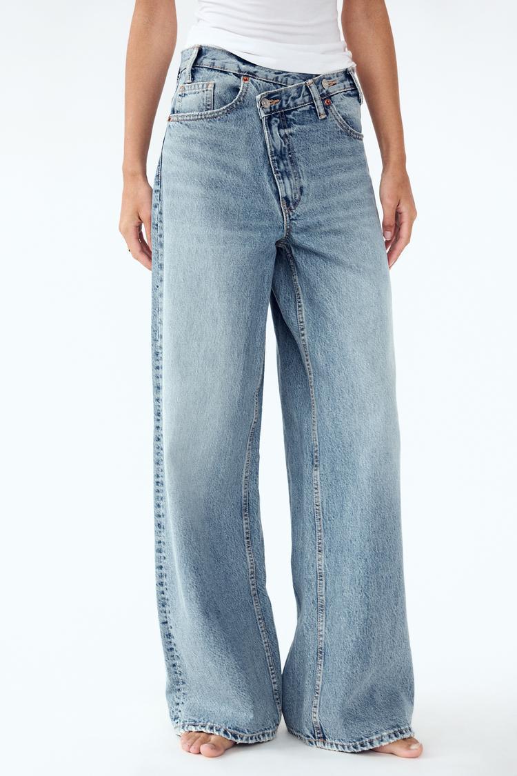 Elegant Glamorous Casual Straight Diagonal Button Women's Jeans