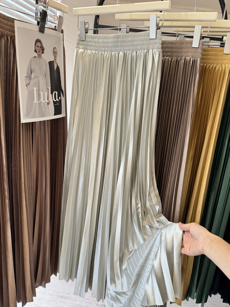 Women's Pleated Draping Effect Metallic Large Hem Skirt