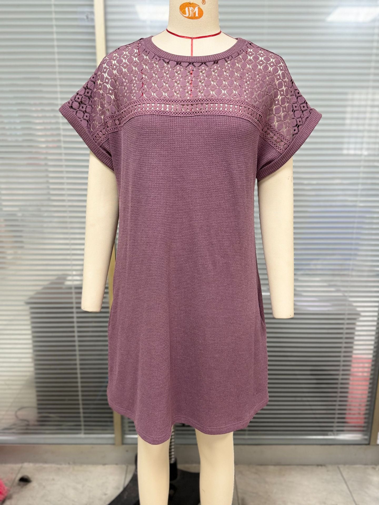 Solid Color Round Neck Lace Stitching Loose Dress