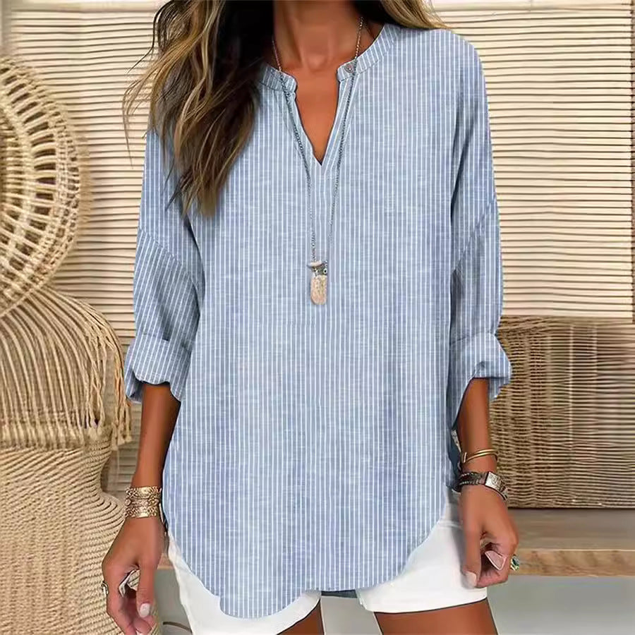 Classy Women's Small Buttons Curved Hem Women's T-shirt