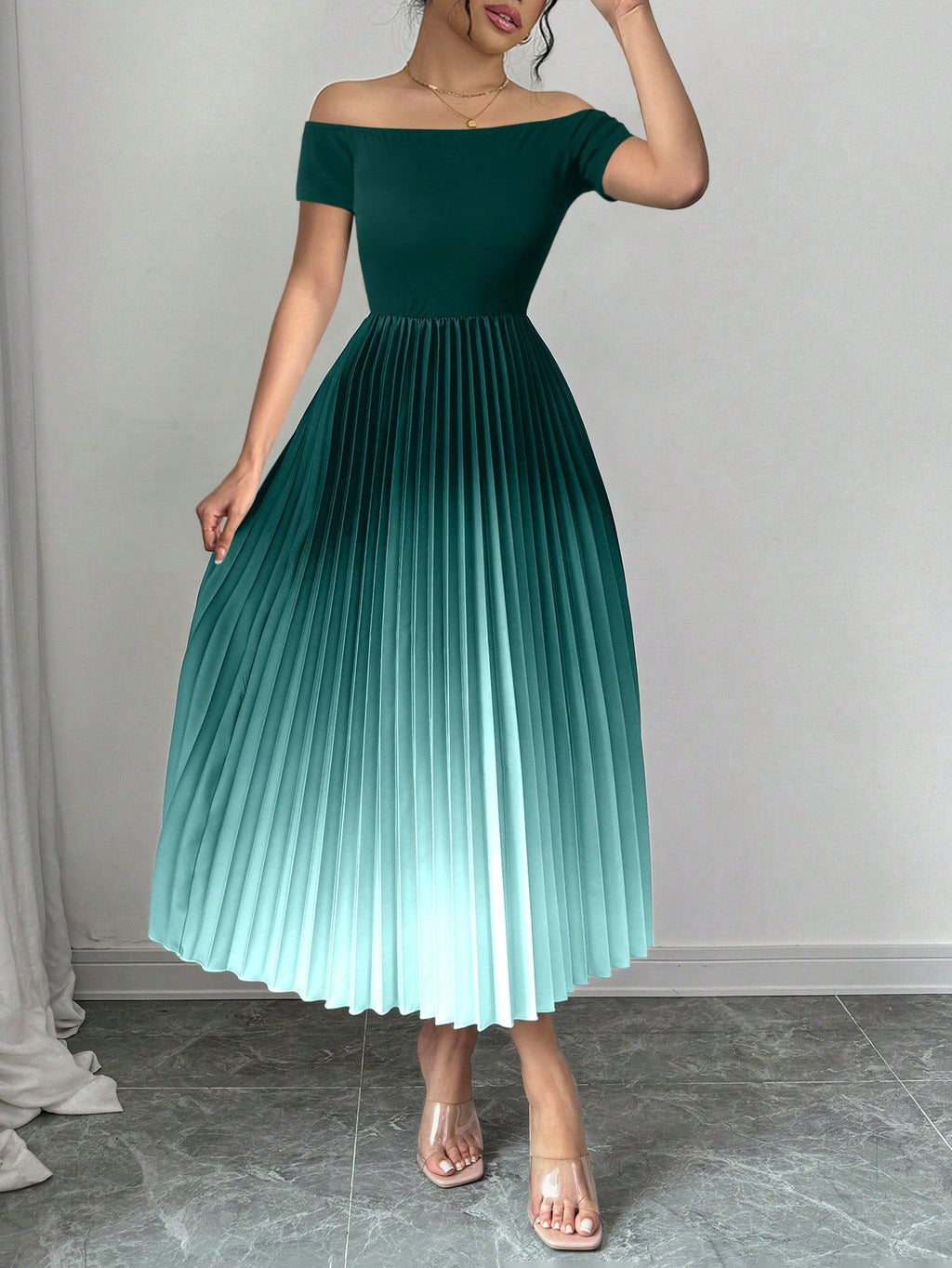 Women's Fashionable Elegant Pleated Gradient Color Slim Dress
