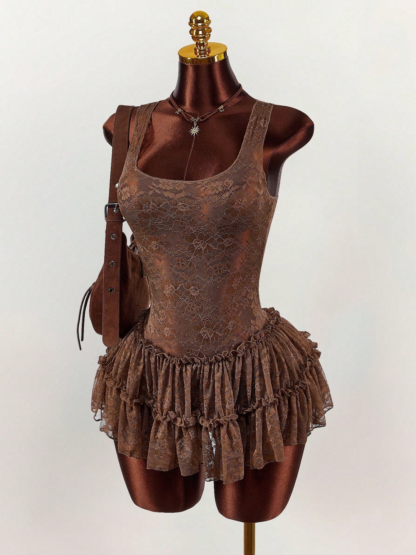 Women's Fashion Solid Color Slim Fit Aurore Lace Stitching Shorts