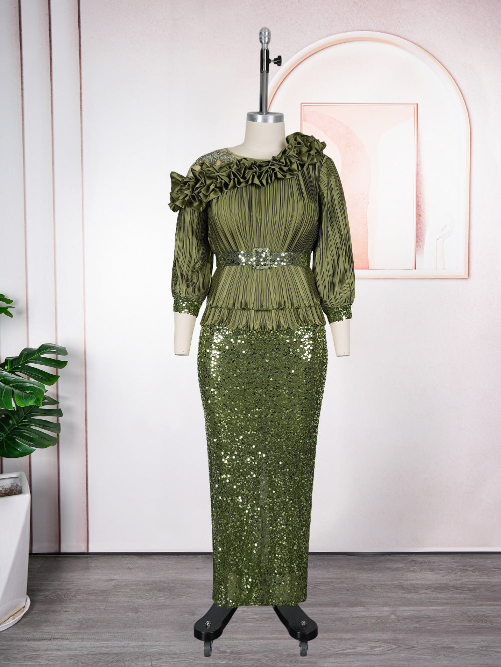 Women's Luxury Temperament Hip African Sequined Pleated Dress