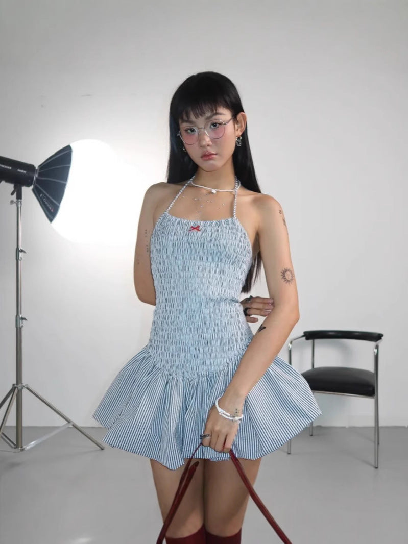 Women's Sweet Spicy Bow Smocking Halter Tulle Dress