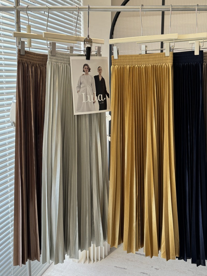 Women's Pleated Draping Effect Metallic Large Hem Skirt