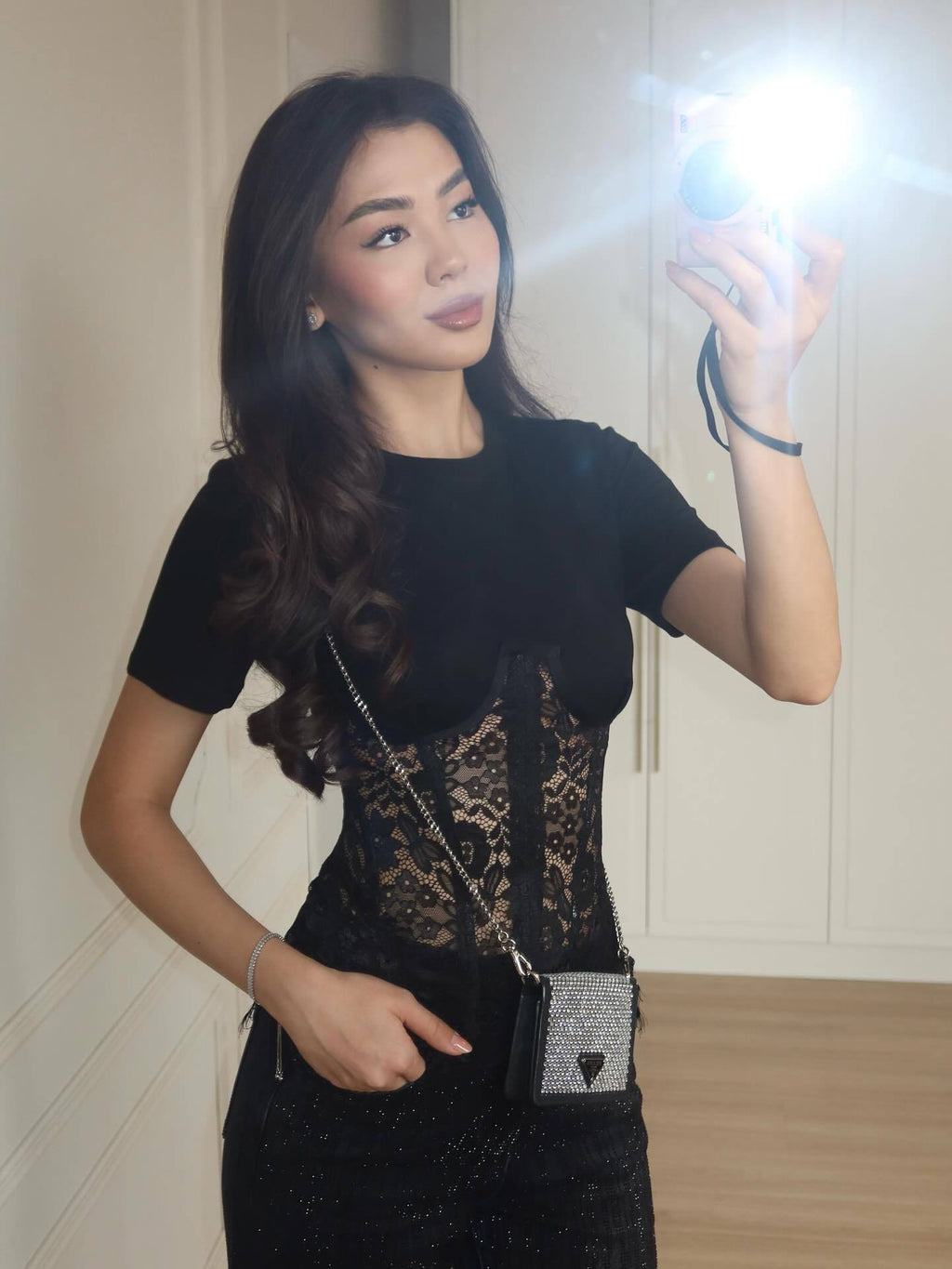 Women's Black Lace Stitching Round Neck Short-sleeved Summer Design Women's T-shirt