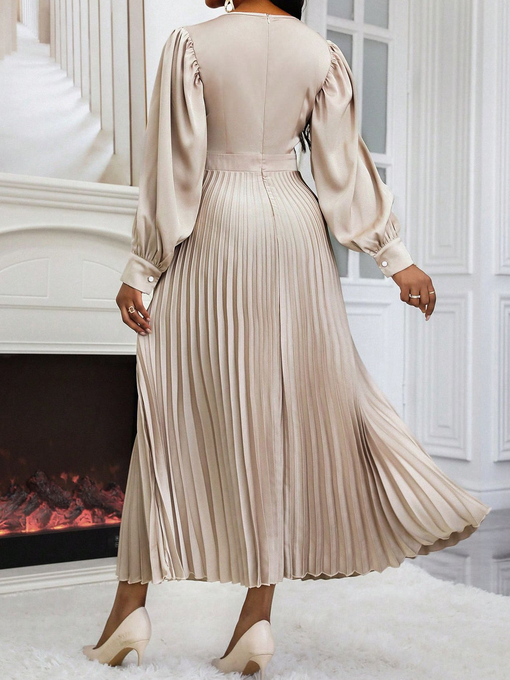 Beautiful Stylish Popular Women's Long-sleeved Pleated Dress