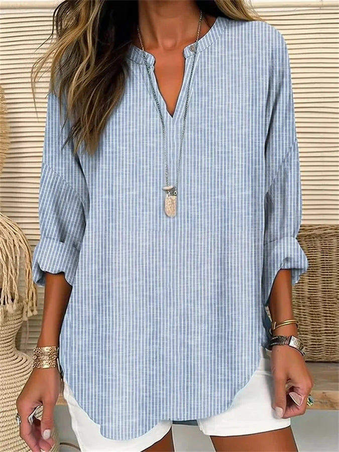 Classy Women's Small Buttons Curved Hem Women's T-shirt