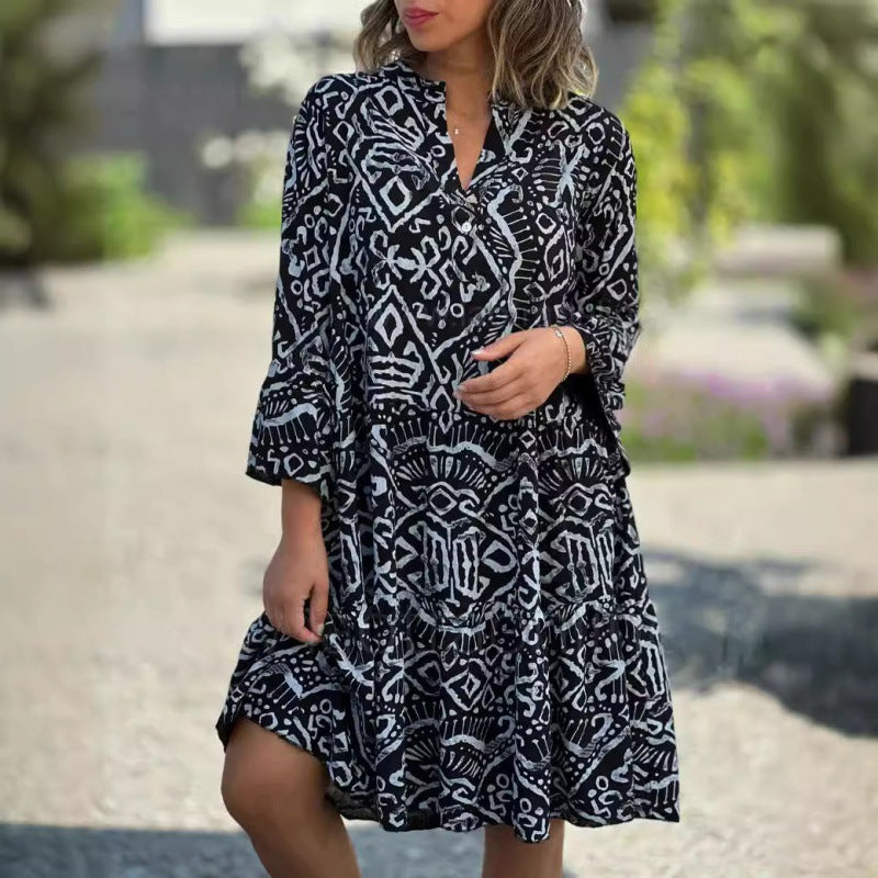 Women's Collar Bell Sleeve Cake Flowers Stitching Dress