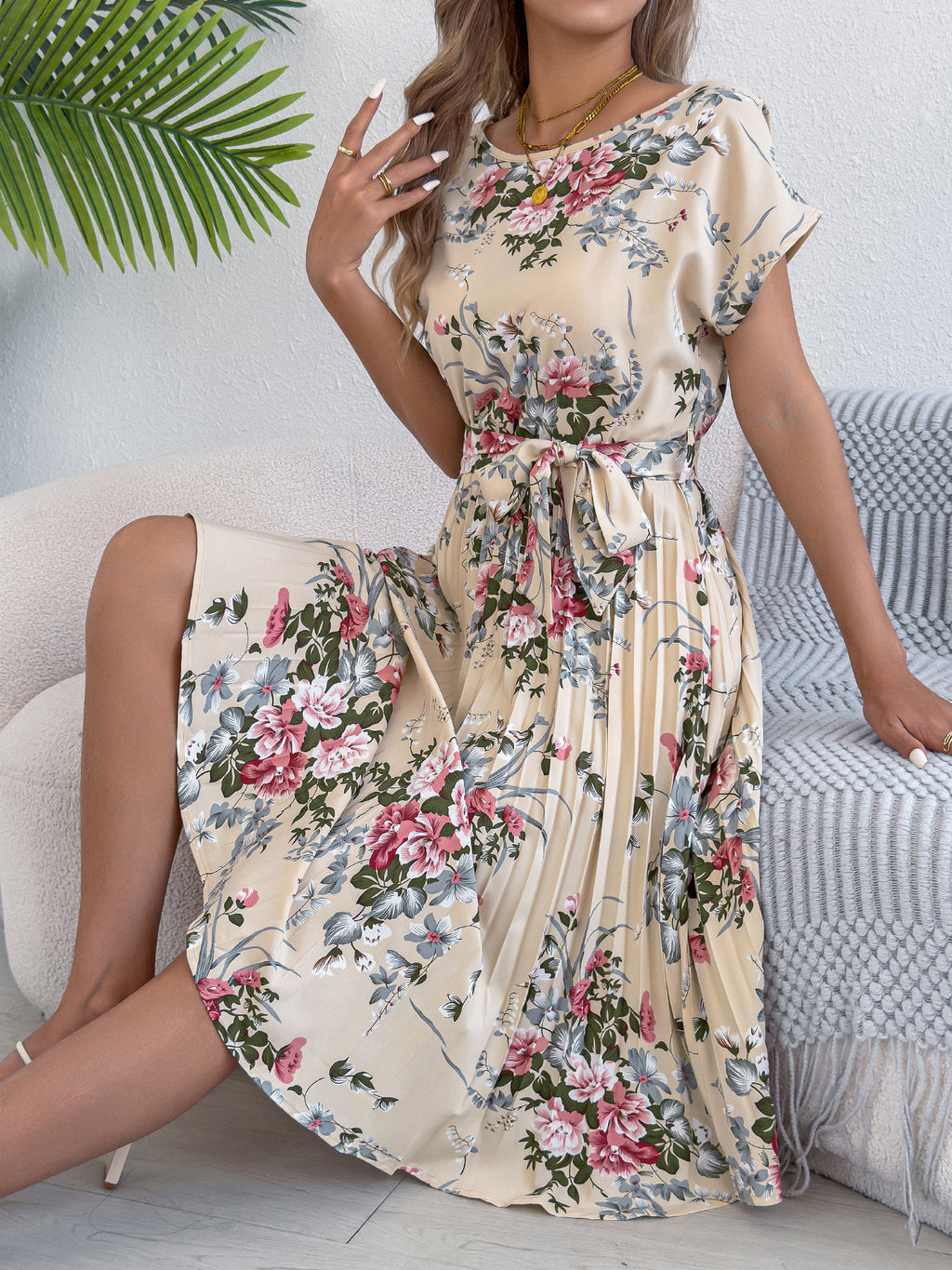 Women's Elegant Flowers Batwing Sleeve Cinched Waist Dress