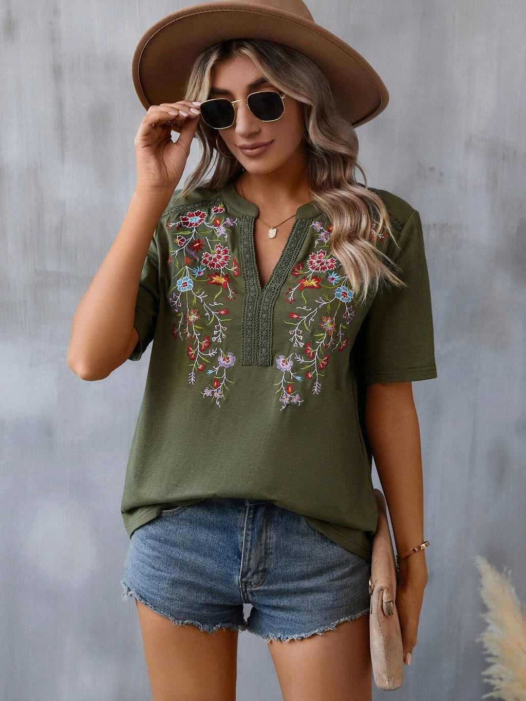 Women's Summer Fashion Ten Thousand Needles Embroidery Blouses