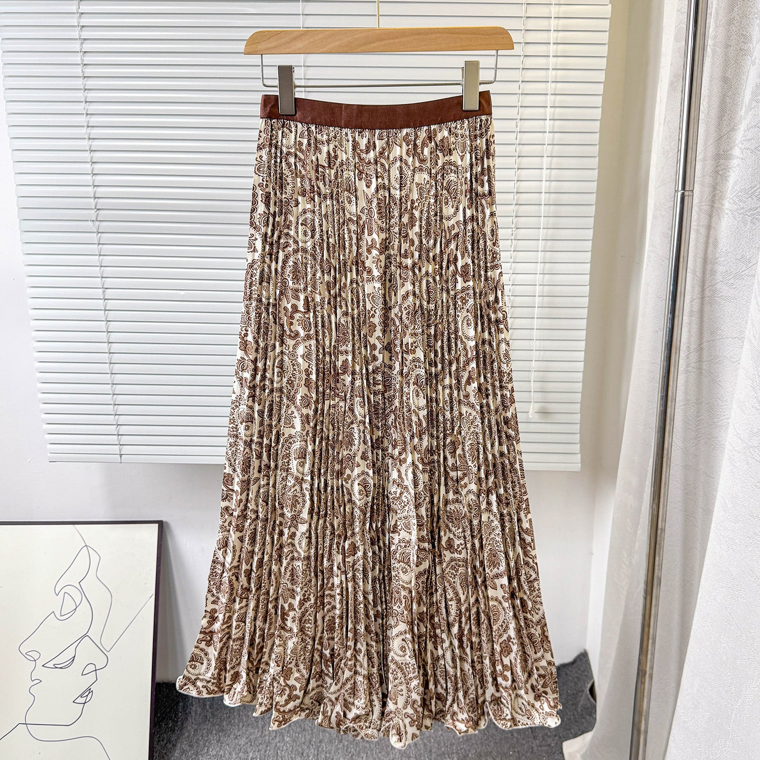 Women's High Waist A- Line Mid-length Pleated Large Skirt