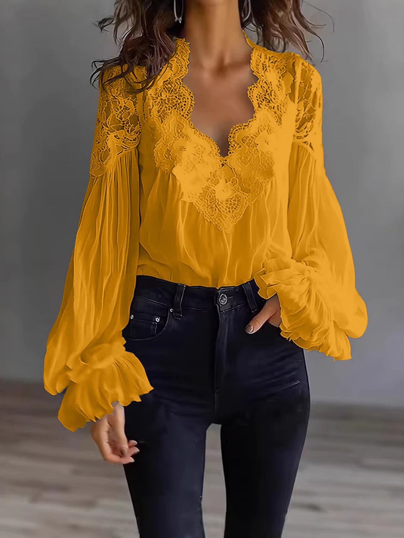 Women's Lace Stitching Puff Sleeve Pleated Shirt Blouse