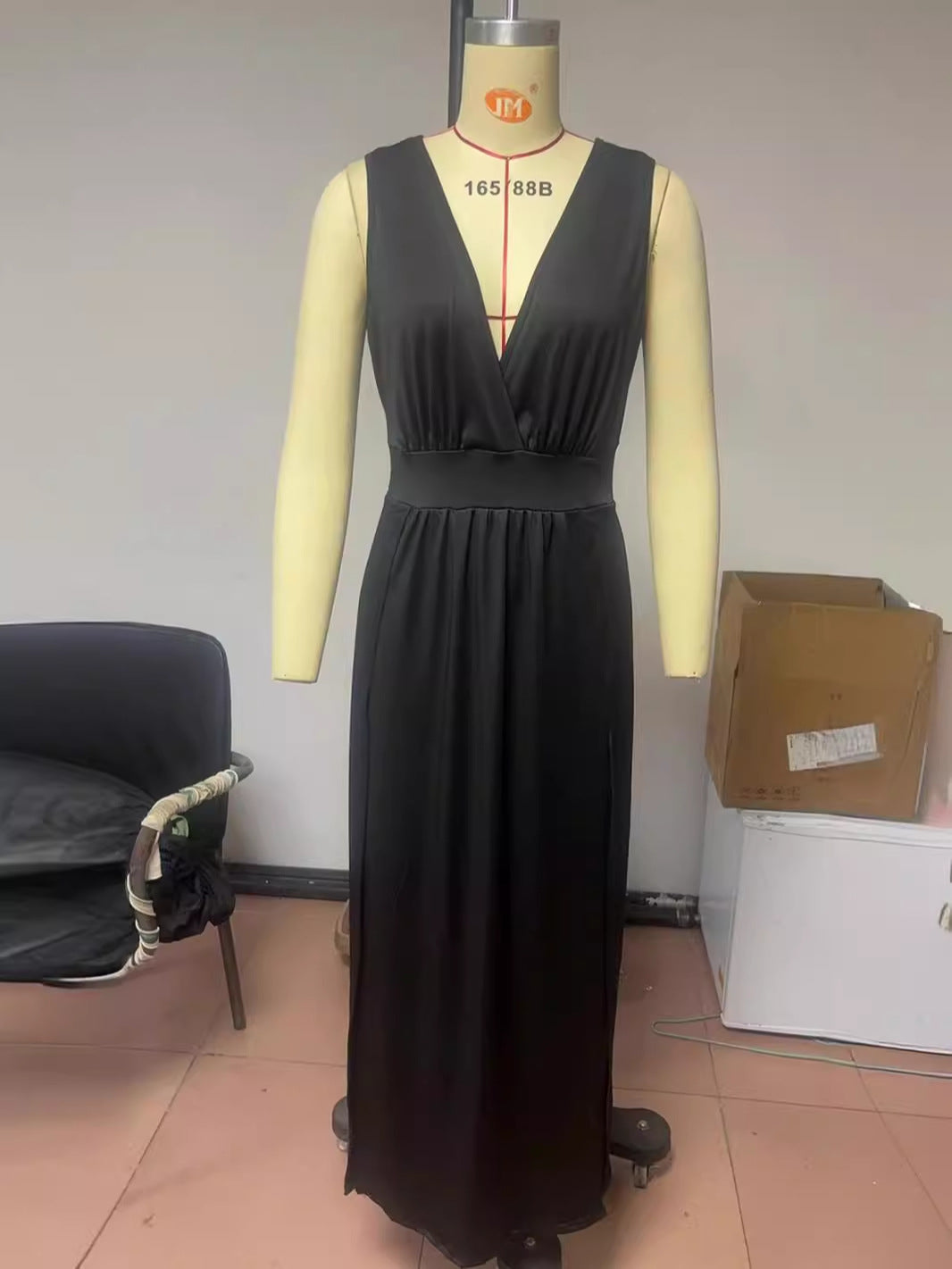 Women's Sleeveless Long With Collar Solid Color Dress