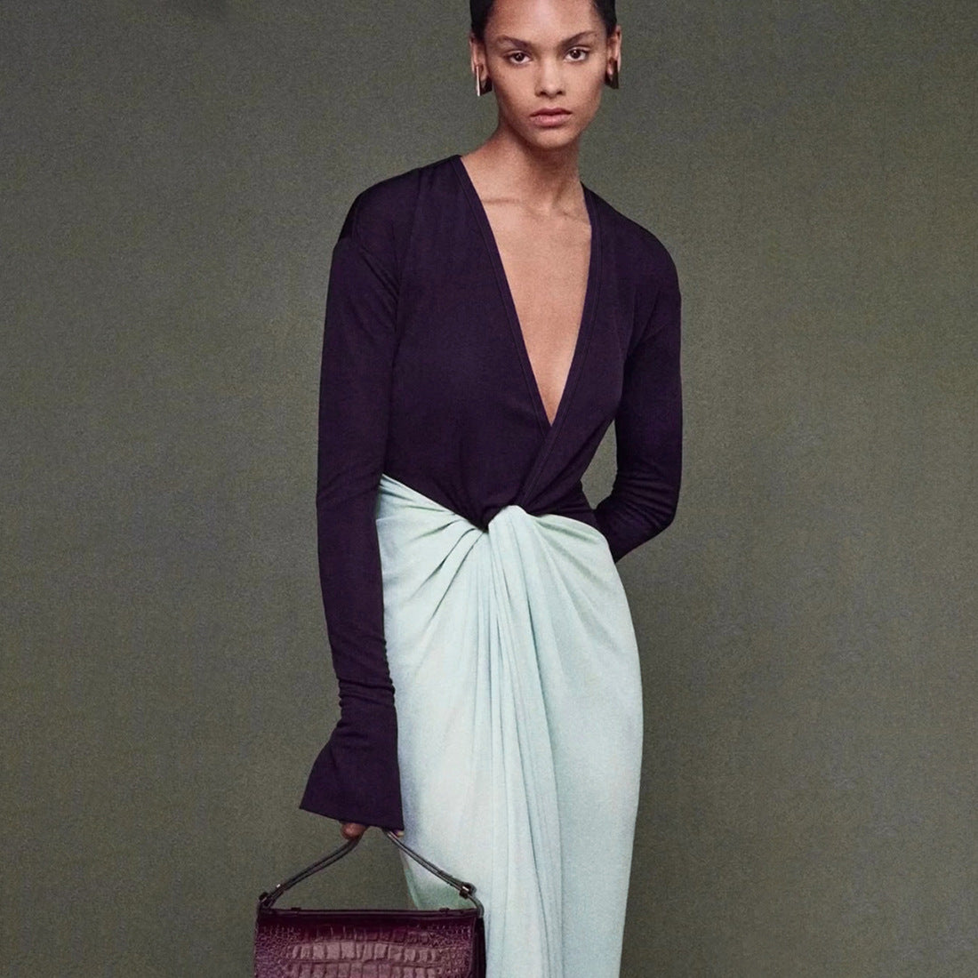 Women's Fashionable Elegant Deep Long Sleeve Split Dress