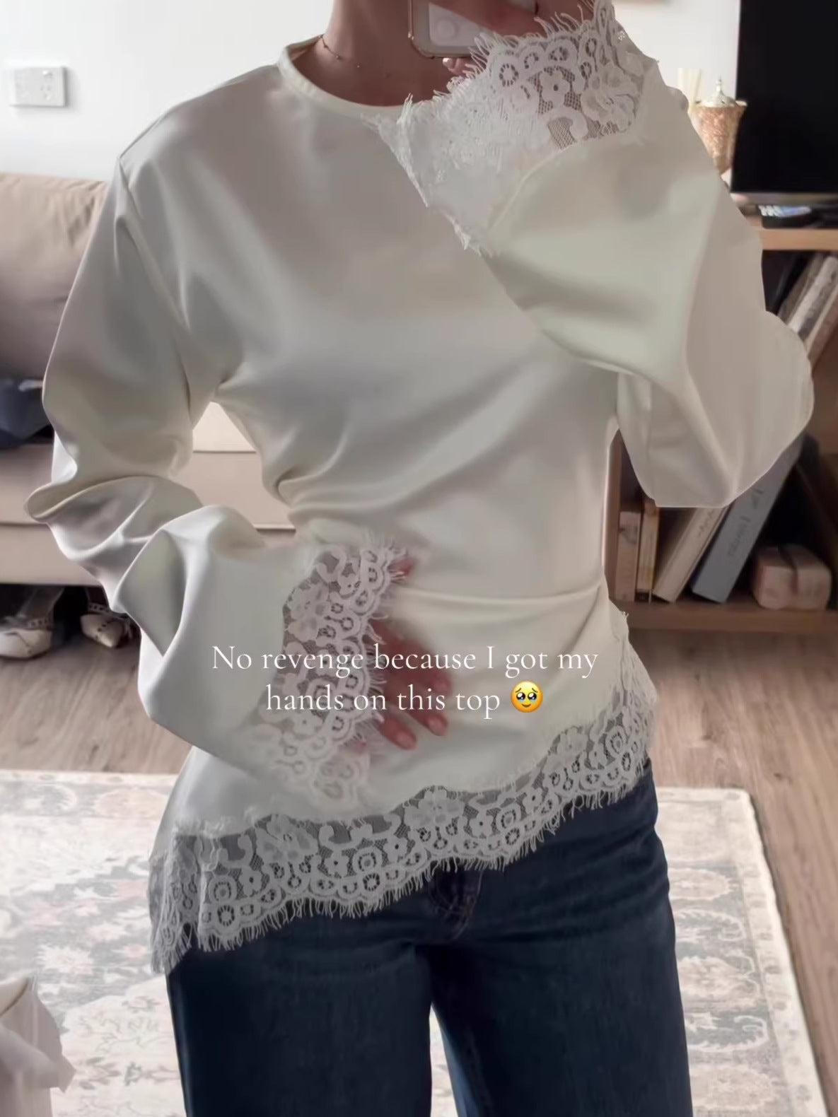 Women's Color Long Sleeve Irregular Hem Lace Women's T-shirt