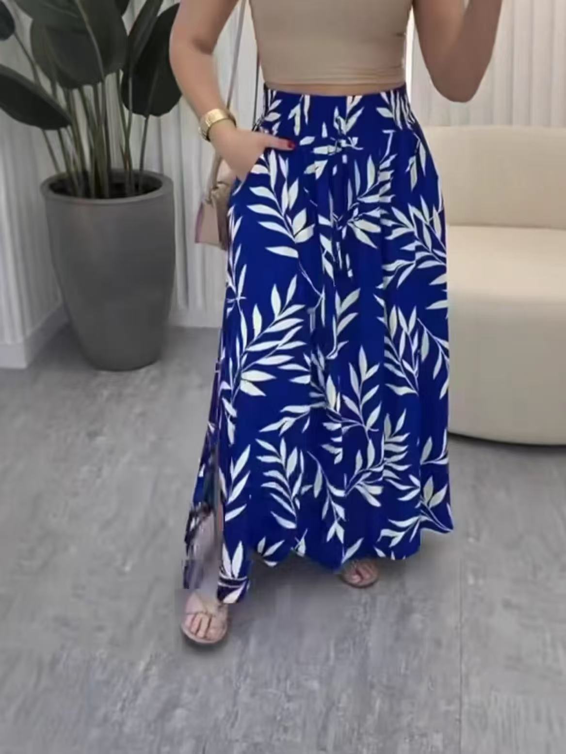 Women's Casual Swing Floral Print Slit Pocket Skirt