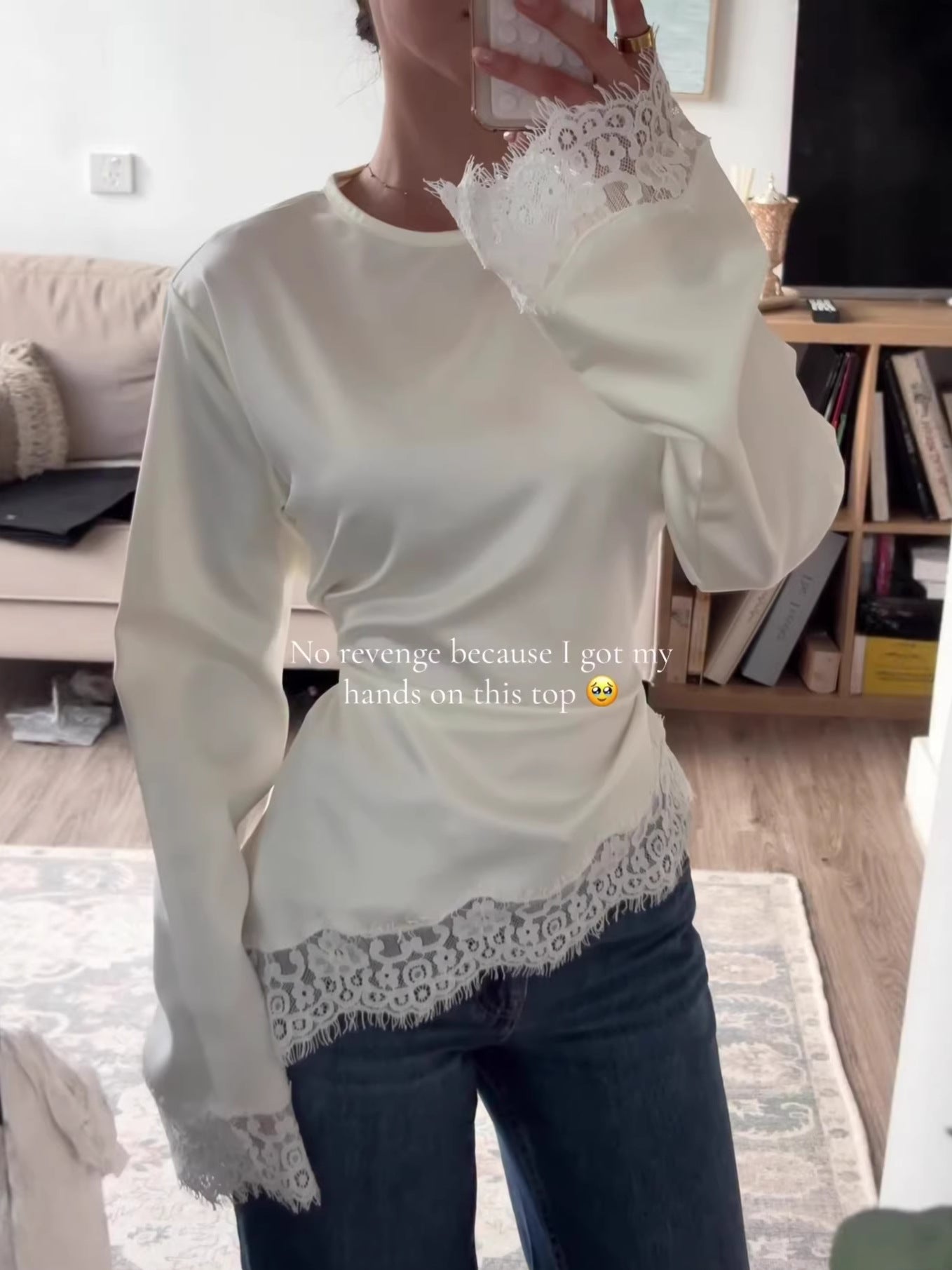 Women's Color Long Sleeve Irregular Hem Lace Women's T-shirt