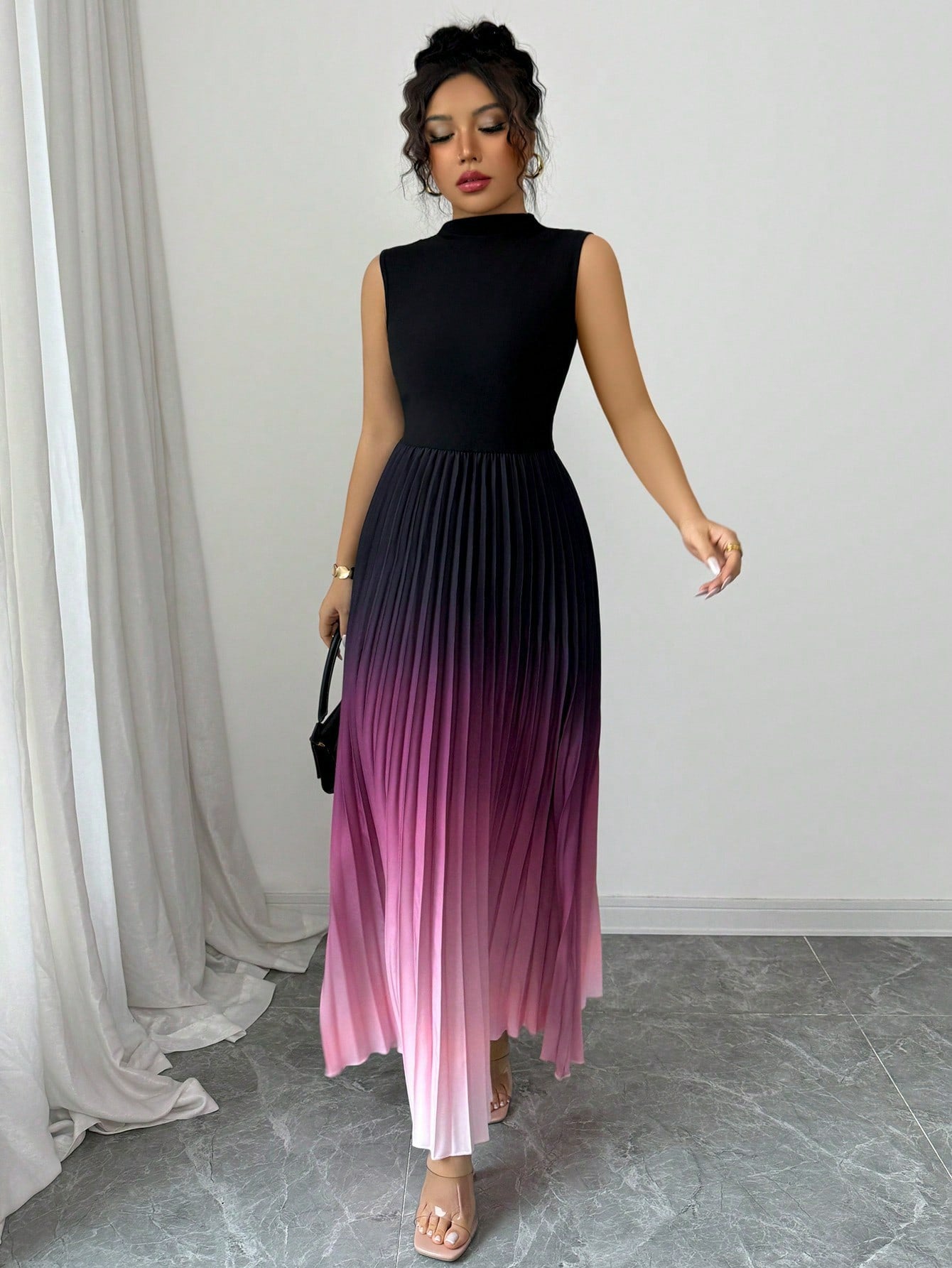 Spring Lightweight Elegant Round Neck Sleeveless Dress