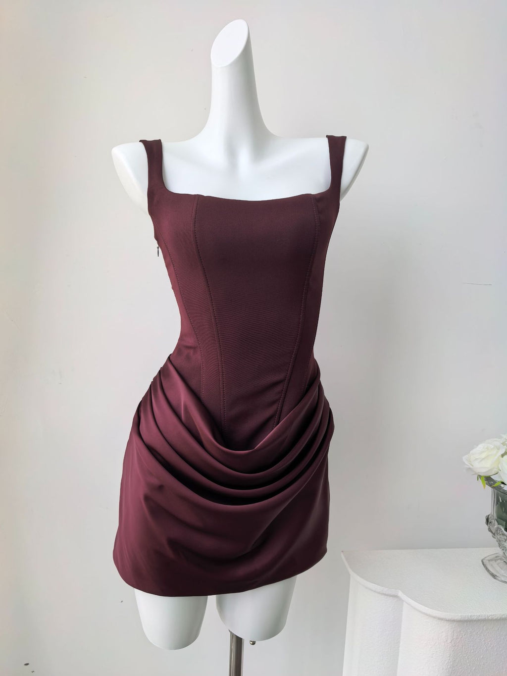 Elegant Sexy Pleated Sleeveless Hip Hot Jumpsuits