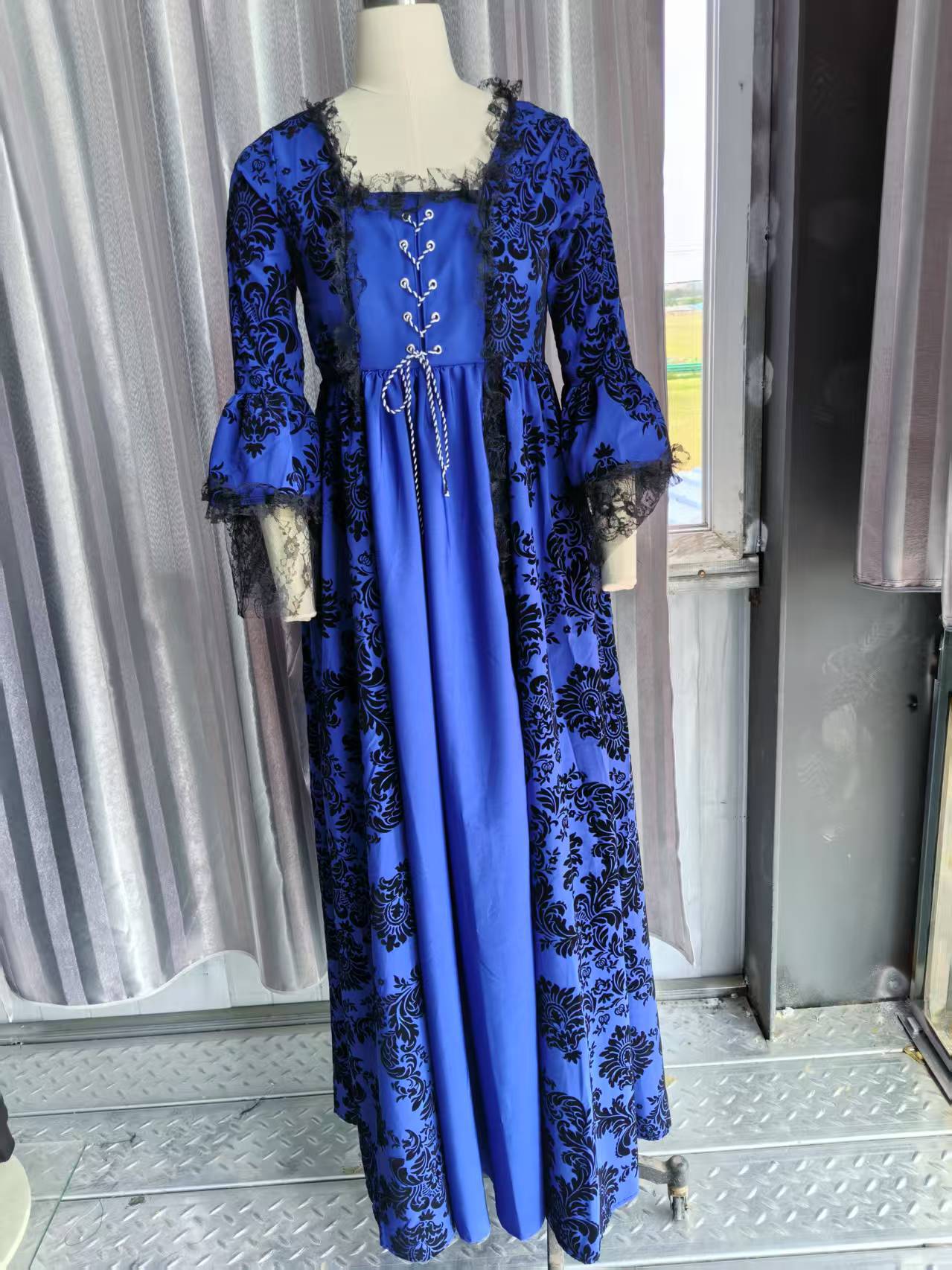 Vintage Court Printed Lace Stitching Flared Sleeve Plus Size
