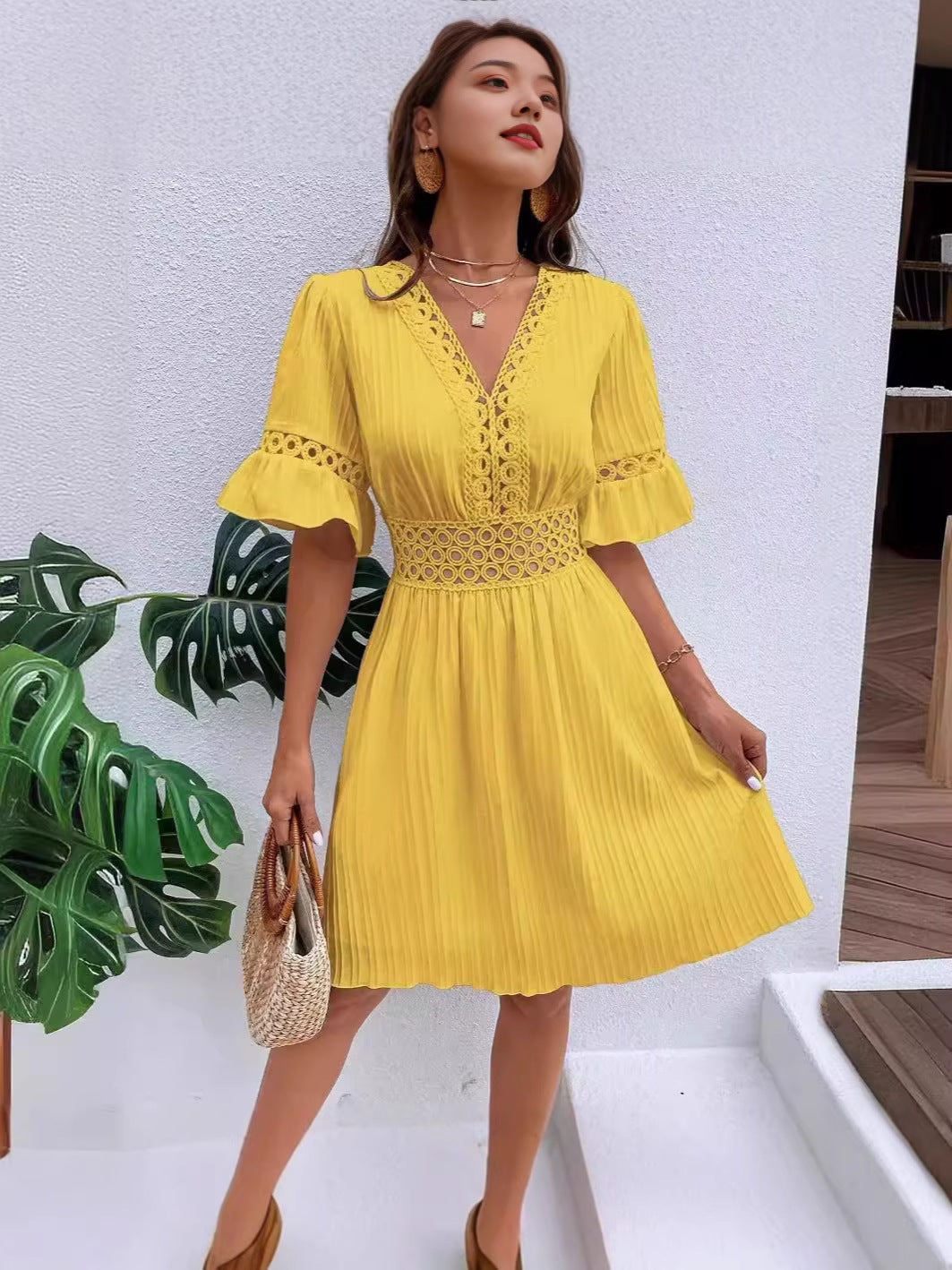 Women's Summer Stitching Lace Fashion Tight Waist Solid Dress