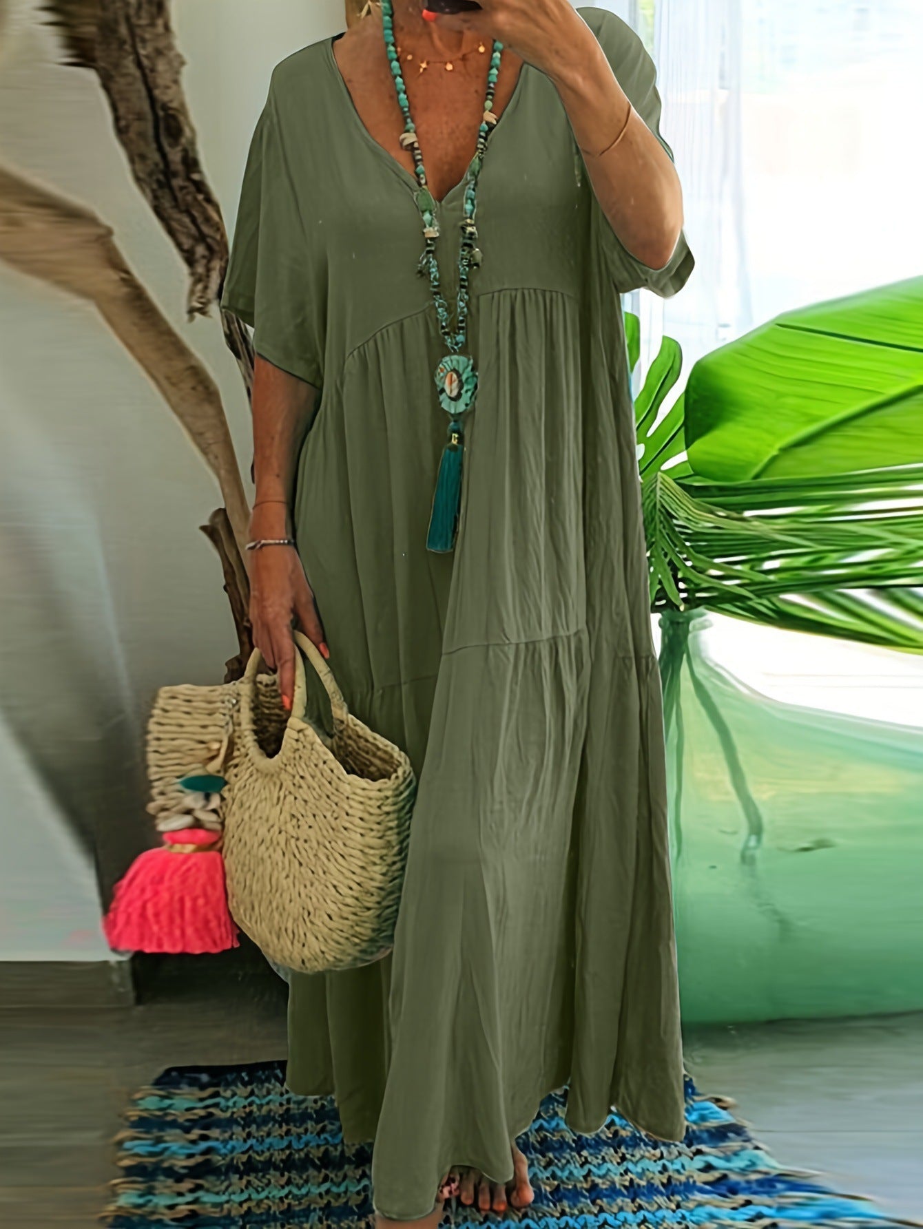 Women's Solid Color Loose Sleeve Large Swing Dress