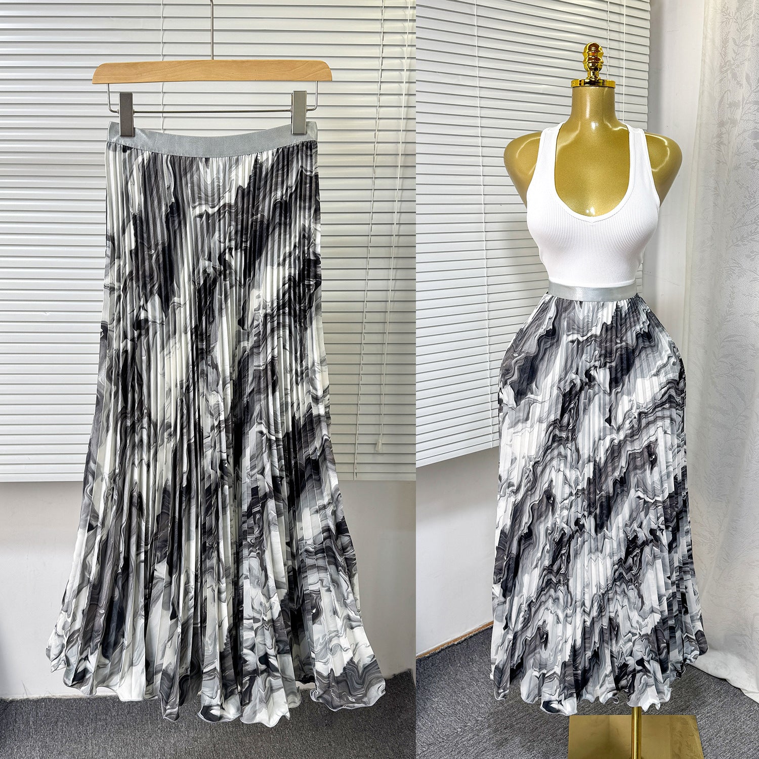Women's Retro Printed High Waist A- Line Mid-length Pleated Large Hem Skirt