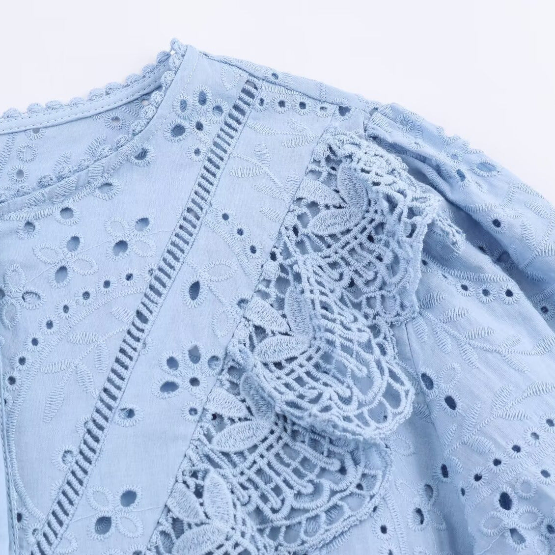 Women's Z Fashion Temperament Hollow Embroidered Shirt Blouse