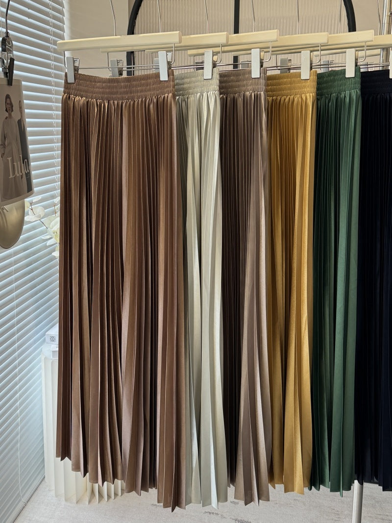 Women's Pleated Draping Effect Metallic Large Hem Skirt