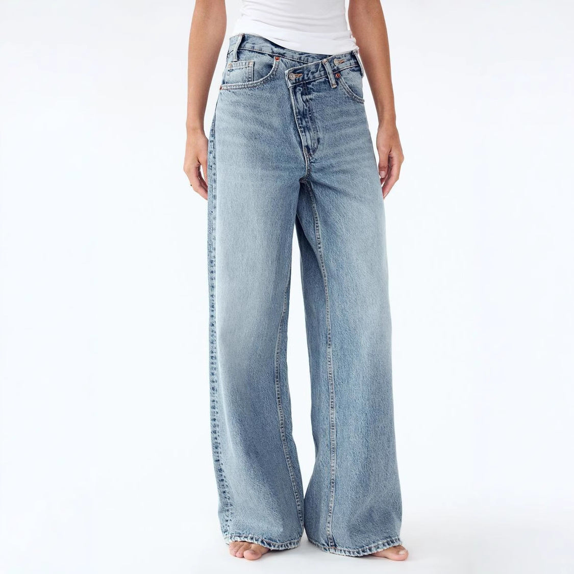 Elegant Glamorous Casual Straight Diagonal Button Women's Jeans