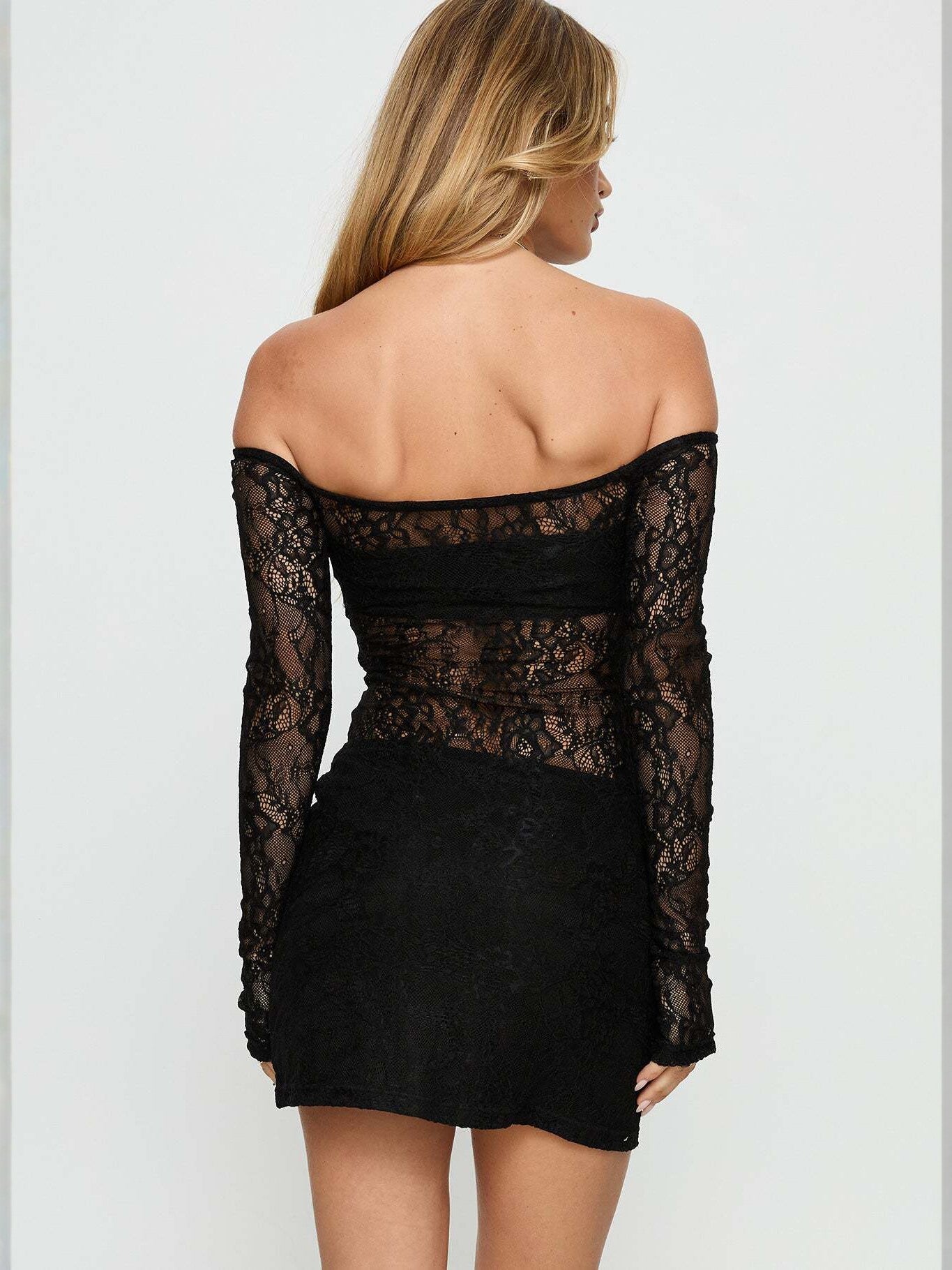 Women's Sexy Lace Long Sleeve Narrow Slimming Shorts