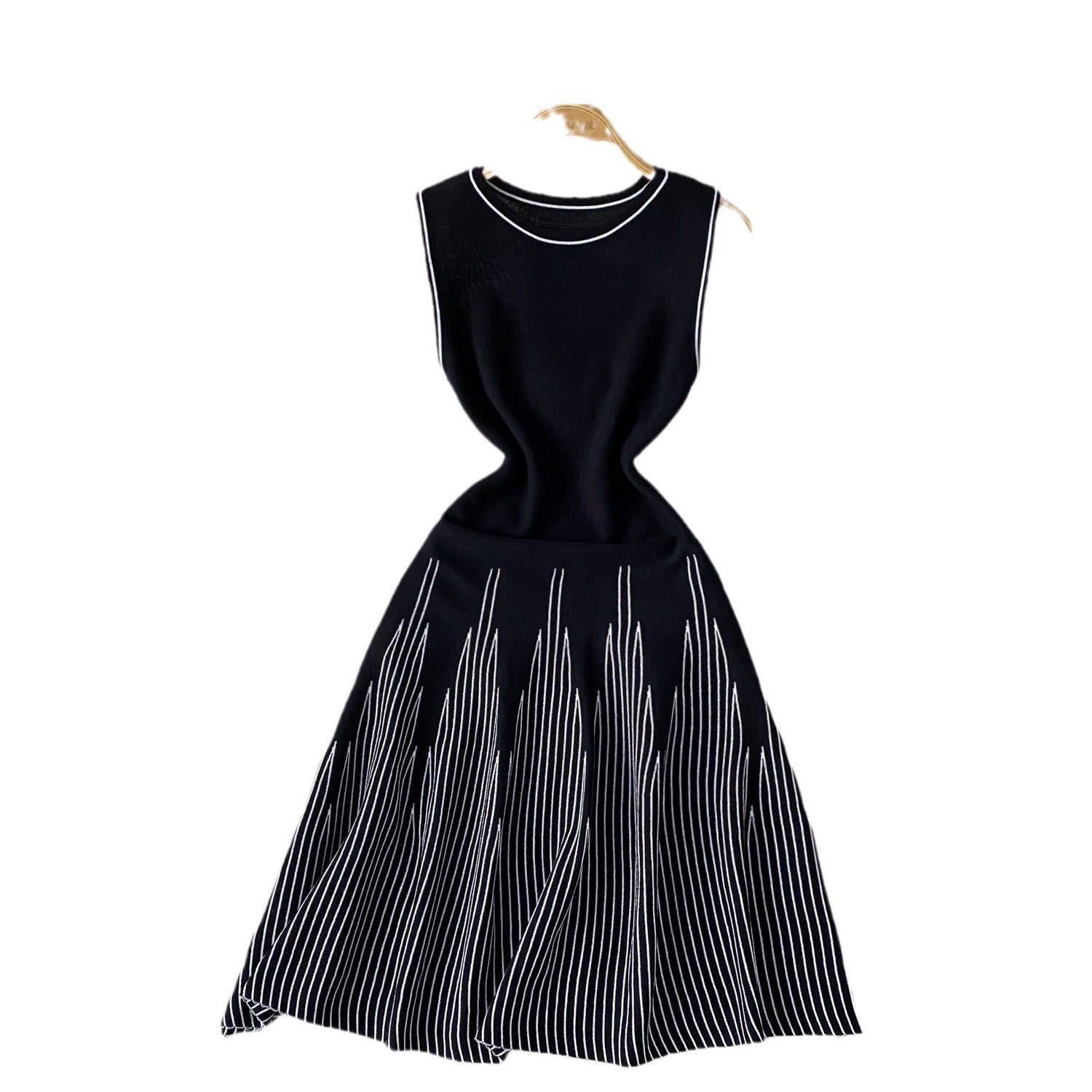 Women's Round Neck Striped Knitted For Summer Tight Waist Design Sense Dress