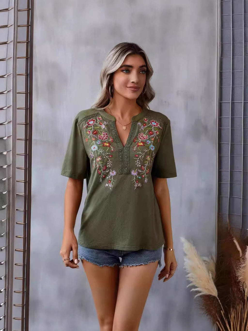 Women's Summer Fashion Ten Thousand Needles Embroidery Blouses