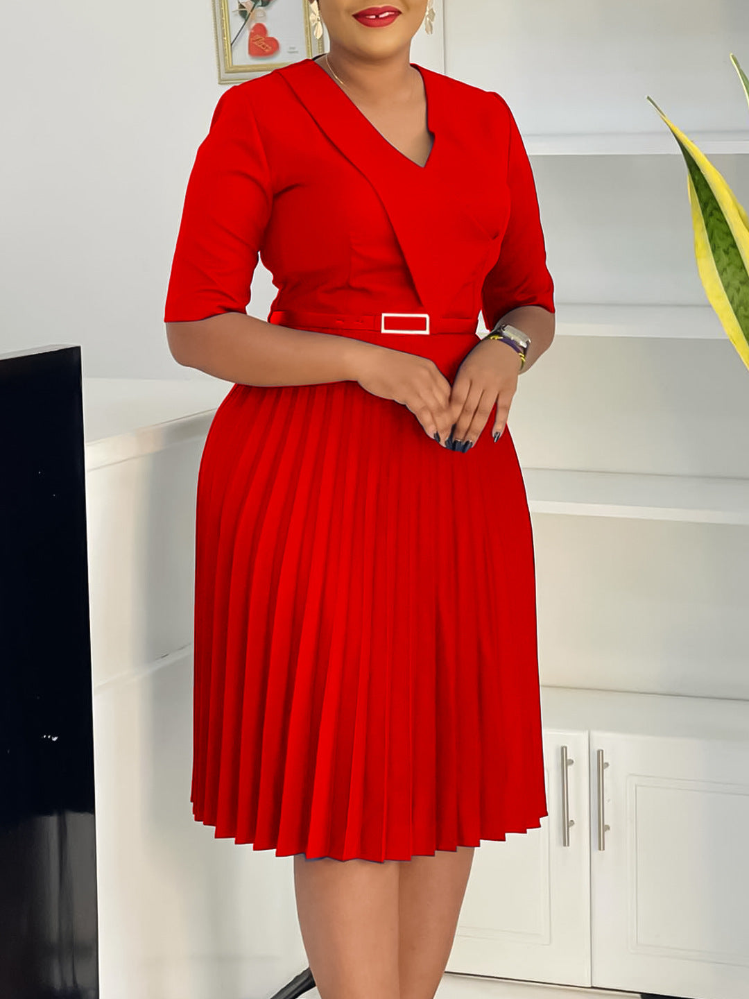 Women's Summer Fashion Elegant Solid Color Pleated Dress