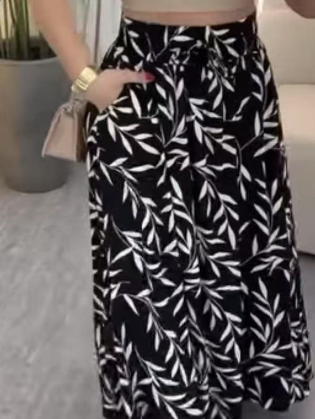 Women's Casual Swing Floral Print Slit Pocket Skirt