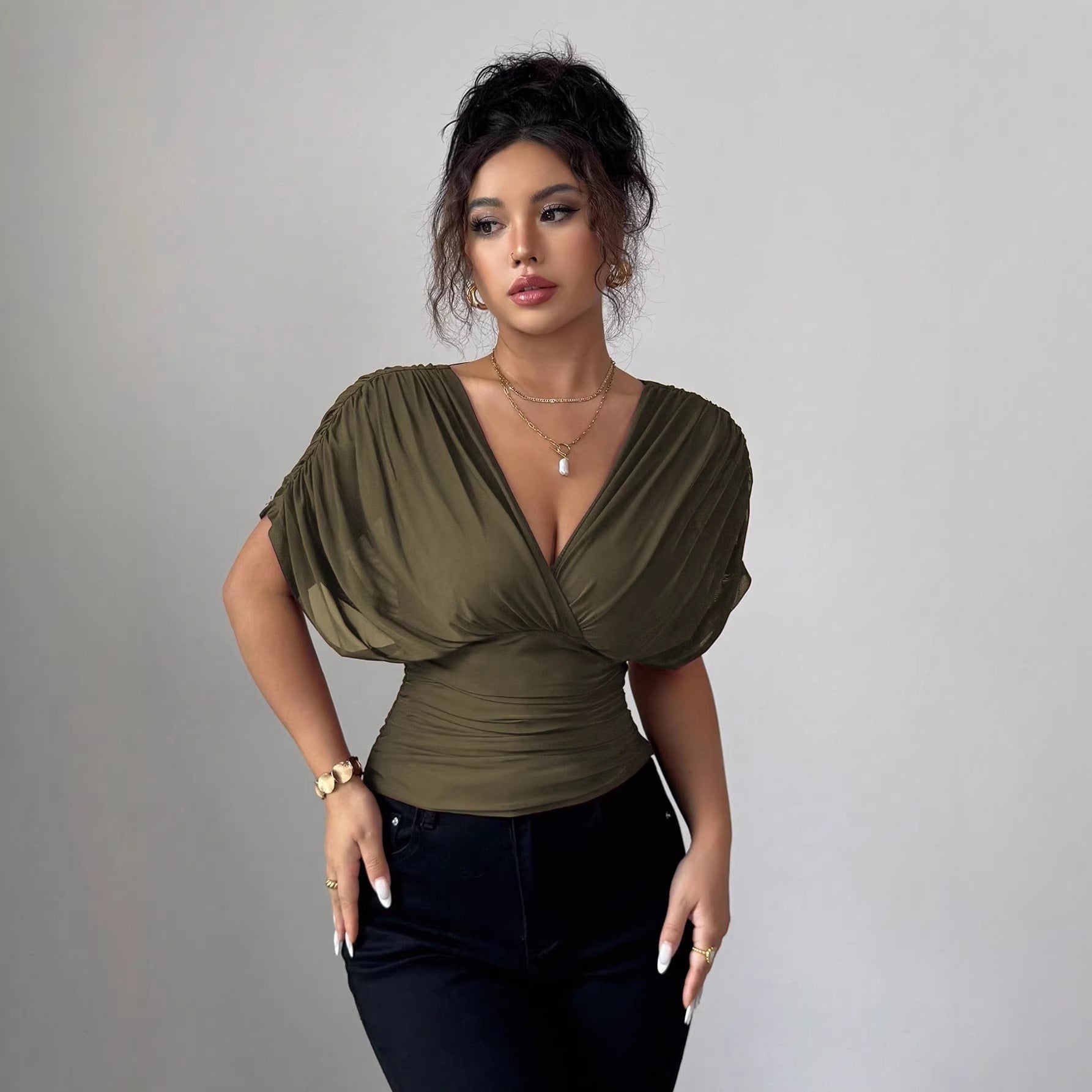 Women's Elegant Hot Solid Color Deep Flying Women's T-shirt